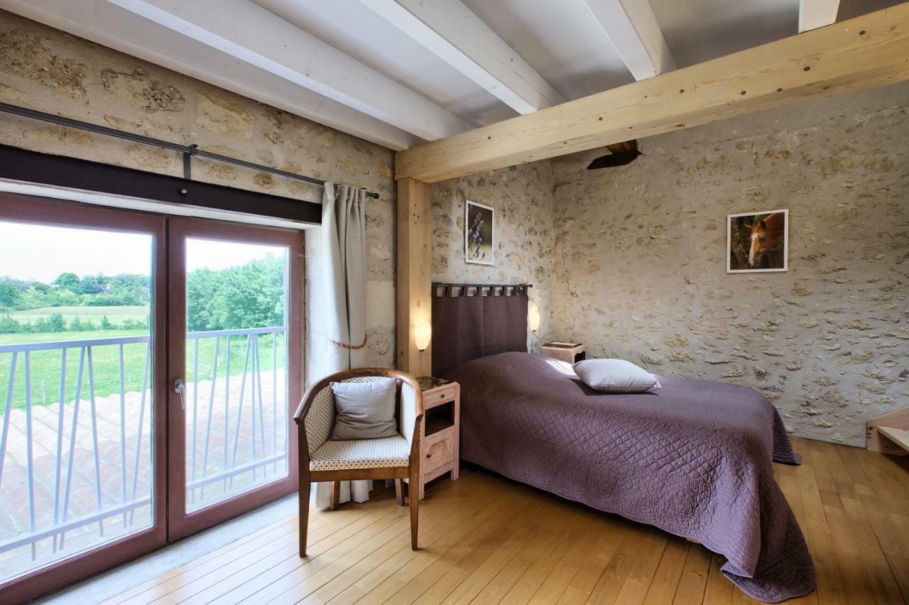 La Grange D'Oustaud Bed and Breakfast Vérac Εξωτερικό φωτογραφία